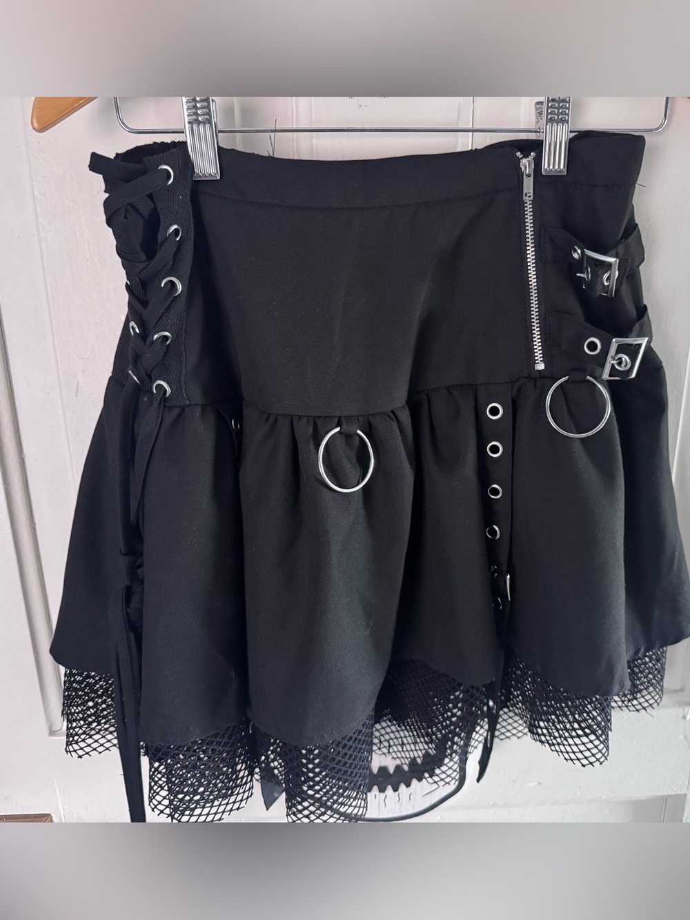 Hot Topic Black Gothic O-Ring Mesh Trim Mini Skirt